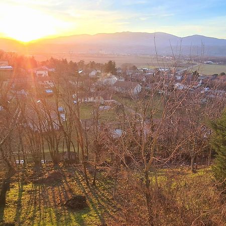 Gite De 70M² Avec Vue Sur Le Massif Du Pilat Clonas-sur-Vareze Exterior photo