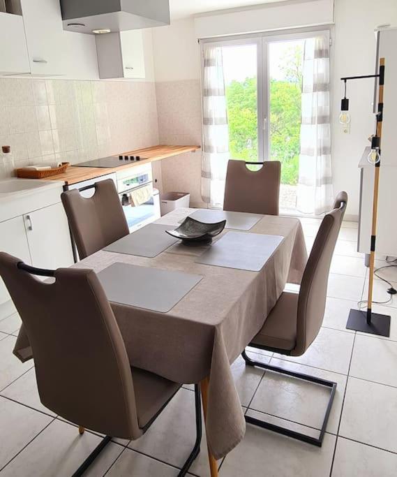 Gite De 70M² Avec Vue Sur Le Massif Du Pilat Clonas-sur-Vareze Exterior photo