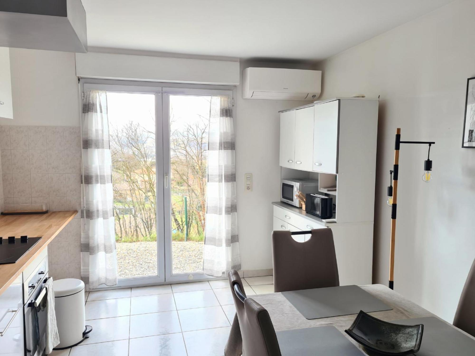 Gite De 70M² Avec Vue Sur Le Massif Du Pilat Clonas-sur-Vareze Exterior photo